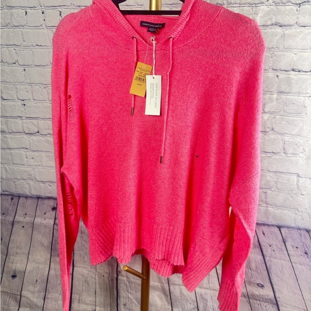 American Eagle distressed ripped sweater hoodie NWT Pink size Medium